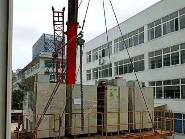 衡阳市吊车出租_找吊车出租需要吊装机器，哪一家做